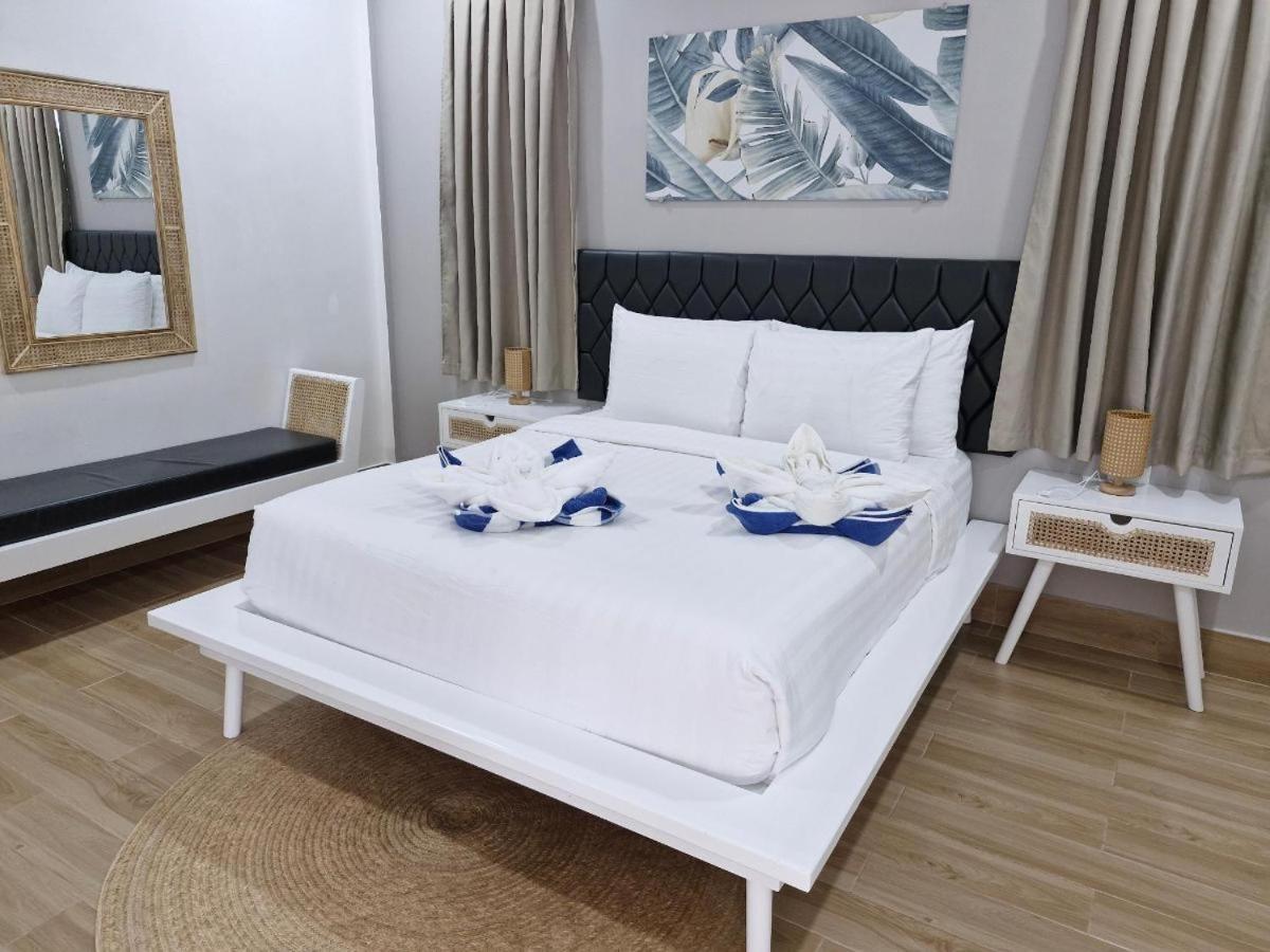 Pineale Villas, Resort And Spa Панглао Екстериор снимка